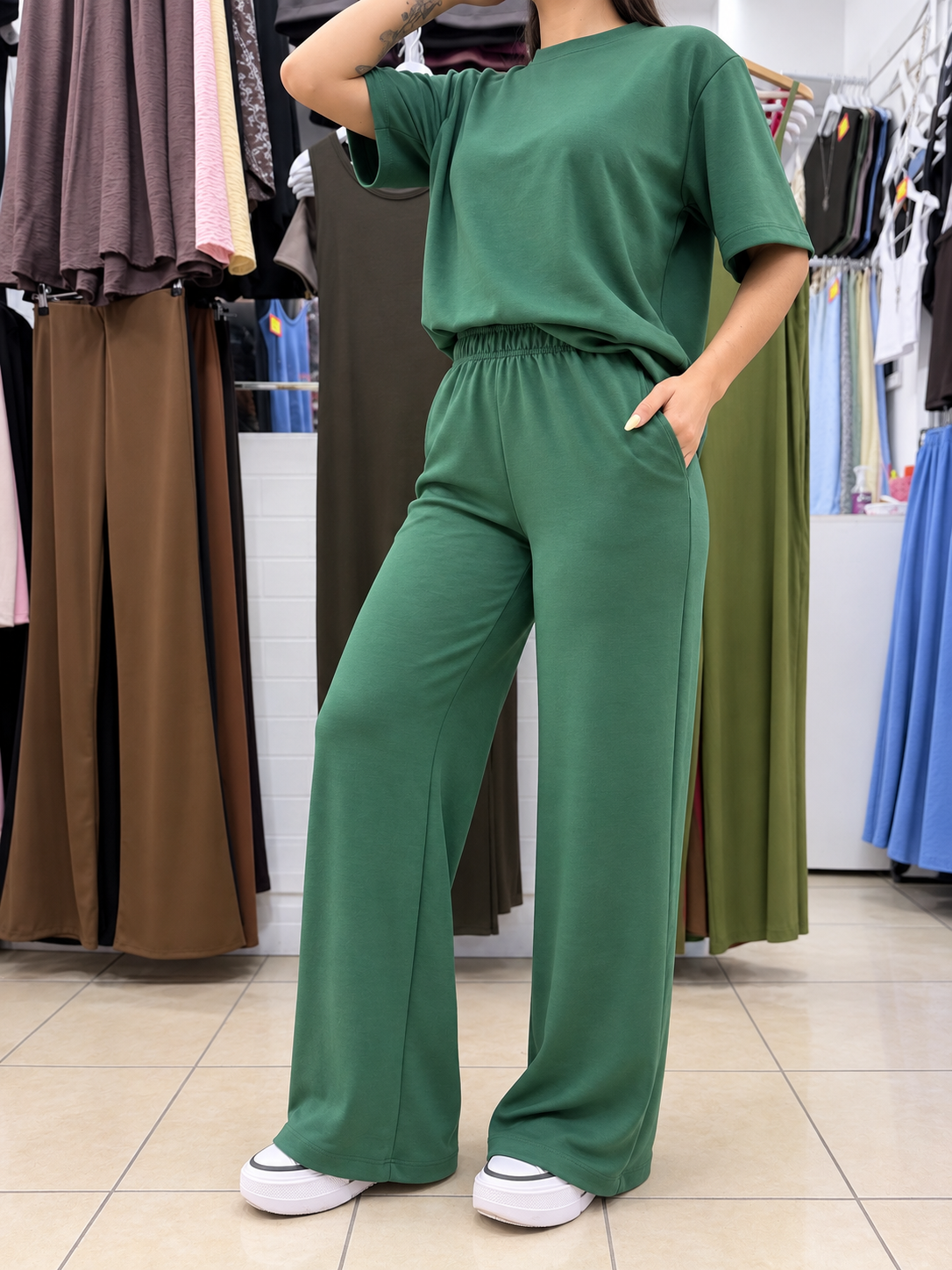 Conjunto Alo - 1F8816DA-8D5D-4DE6-B53C-93E7565FADBF.png