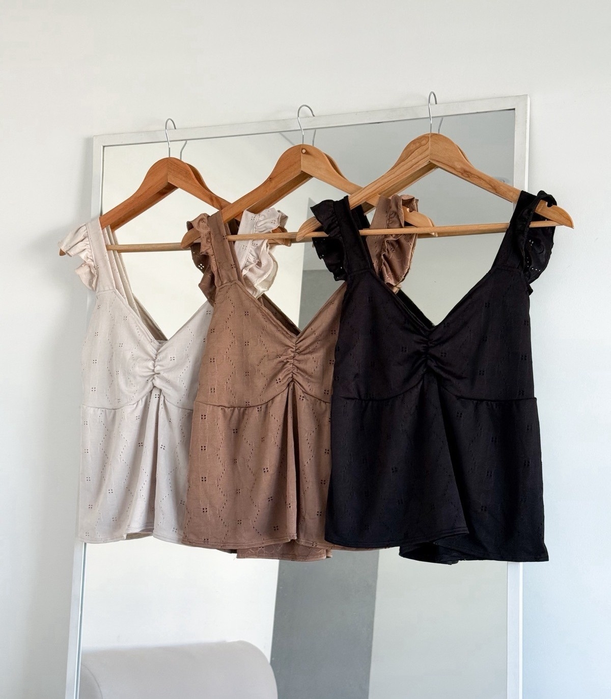 Musculosa Volado Broderie - Imagen 3