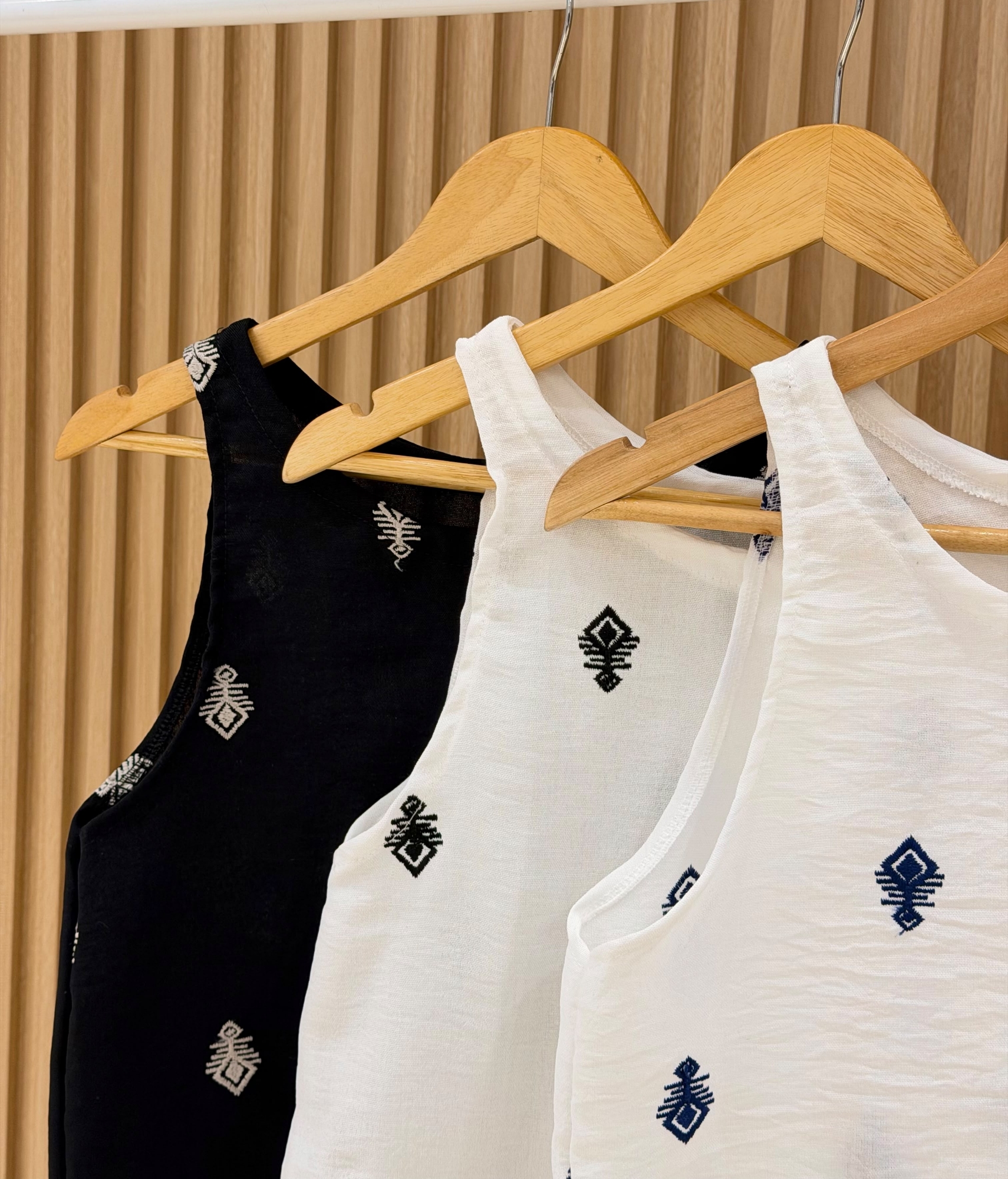 Musculosa Lino Bordado - Imagen 4