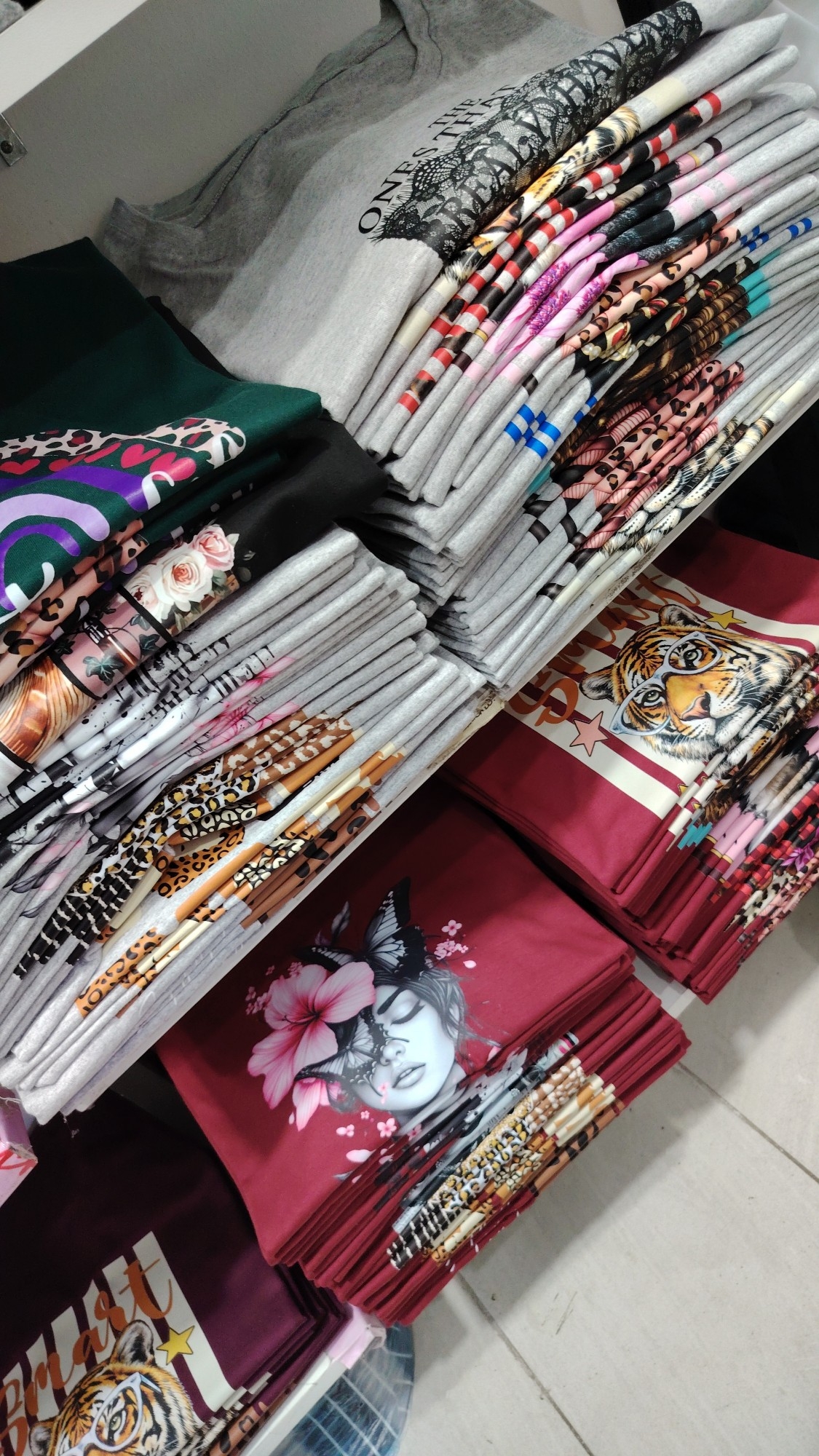 Remera con Tajo de (algodón) - Imagen 5