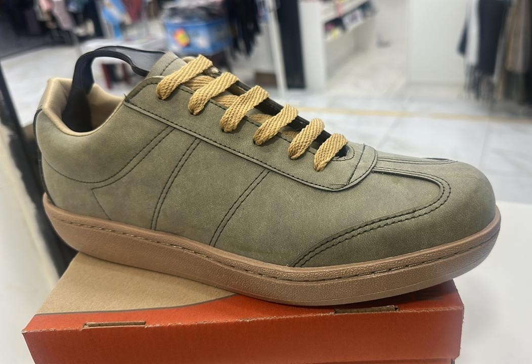 Calzado Urbano - Imagen 2