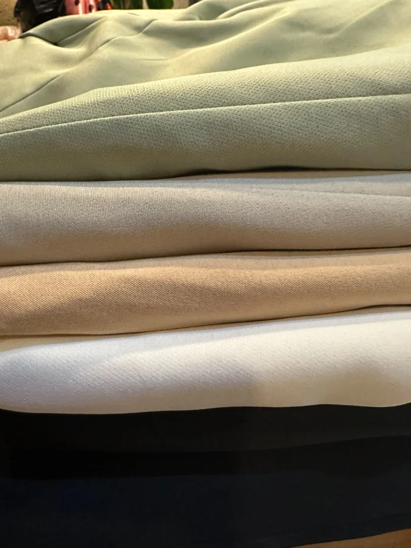 Blazer Crop - 660ea359-5e58-439c-9991-25c54ca7a249.jpeg