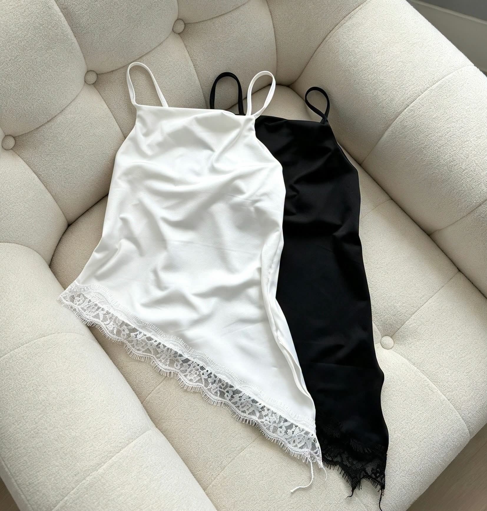 Blusa en Punta con Puntilla - Imagen 2