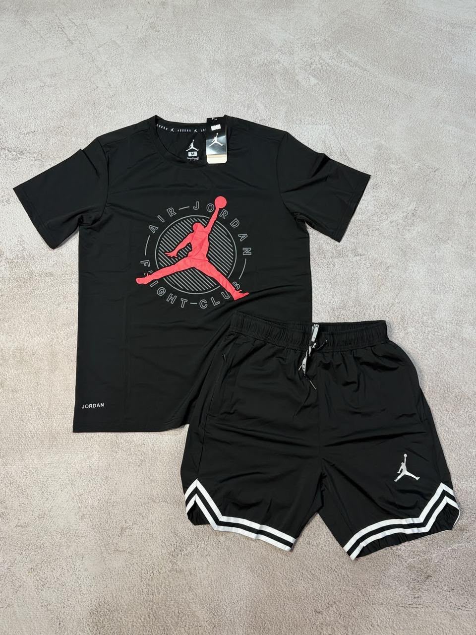 Conjuntos Jordan Flight Importados - 4f905601-d522-43b3-b3f3-94af3ebec1a6.jpeg