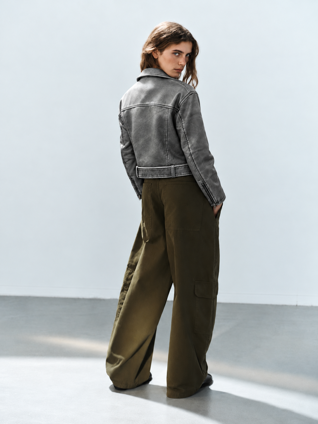 Campera Oversize Corta - 87aedc49-09ee-4c06-b96a-b5e24c367be6.png