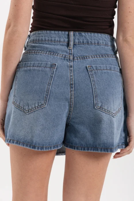 Short Delevigne