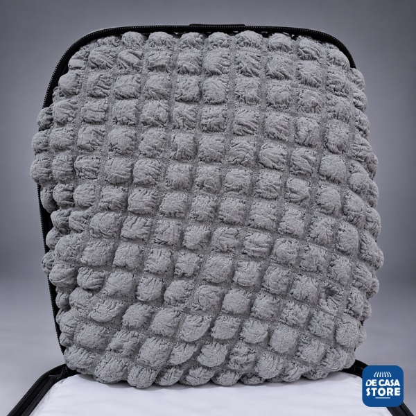 Funda para Sofá 3 Gris Claro Cuerpos Premium con Volados | Elástica y Protectora - 7.png
