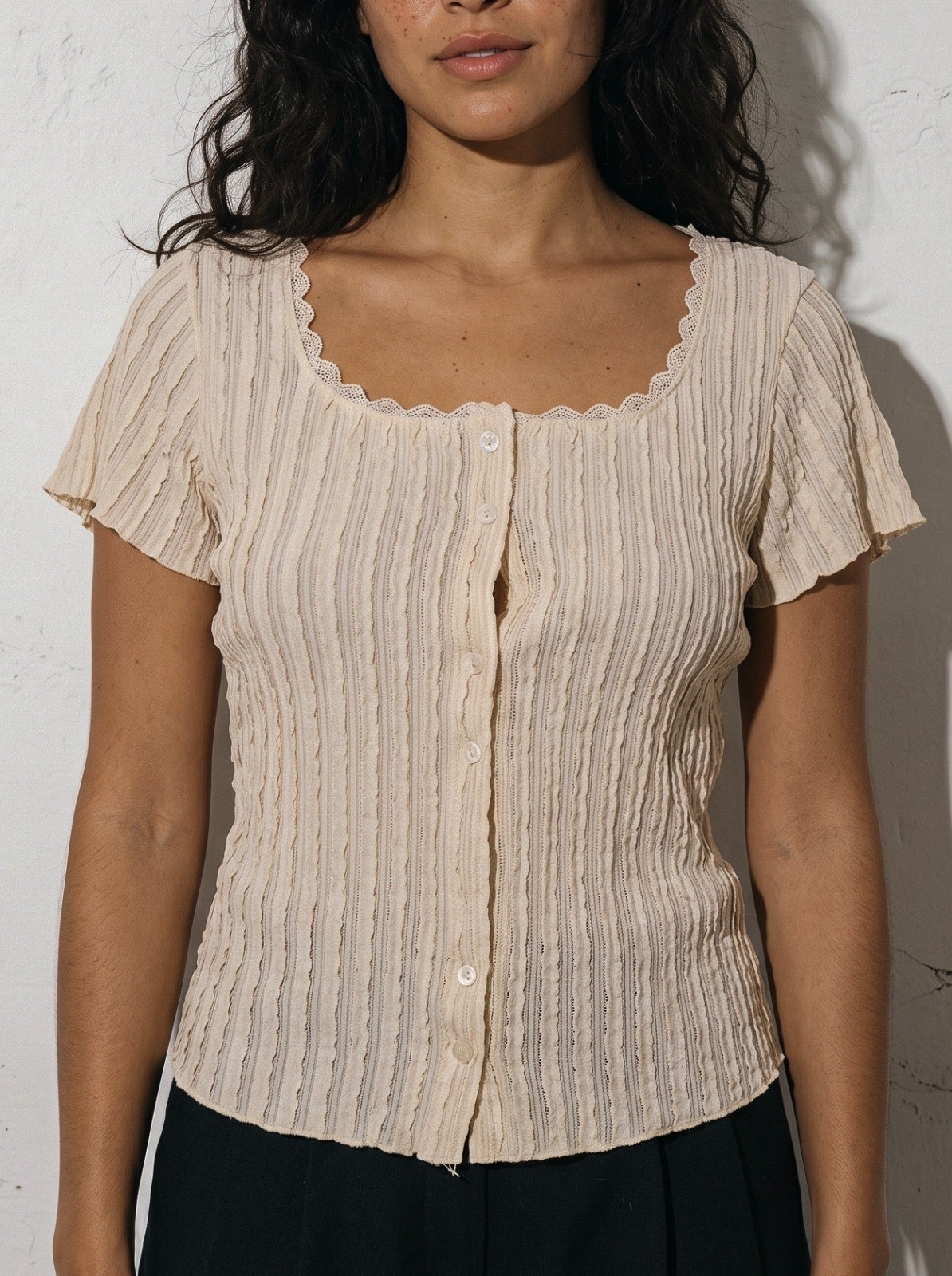 Remera C/ Botones Cuello Cuadrado - Imagen 2