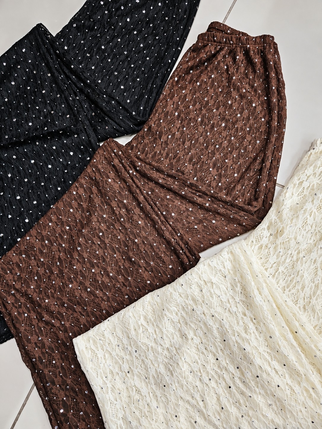 Pantalon Largo de Encaje con Strass - Imagen 3
