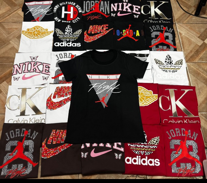 Remera de Dama de Marca - Imagen 3