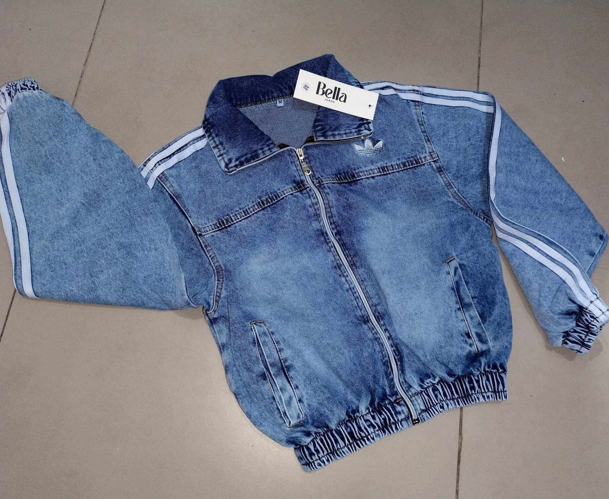 Campera Adi - Imagen 3