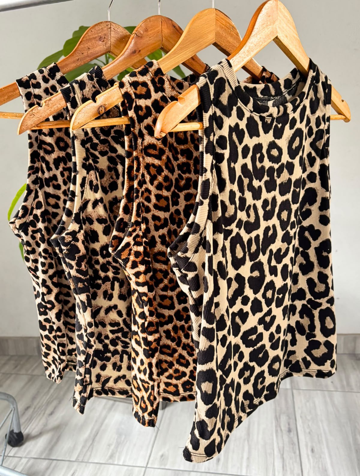 Musculosa Grande Animal Print - Imagen 2