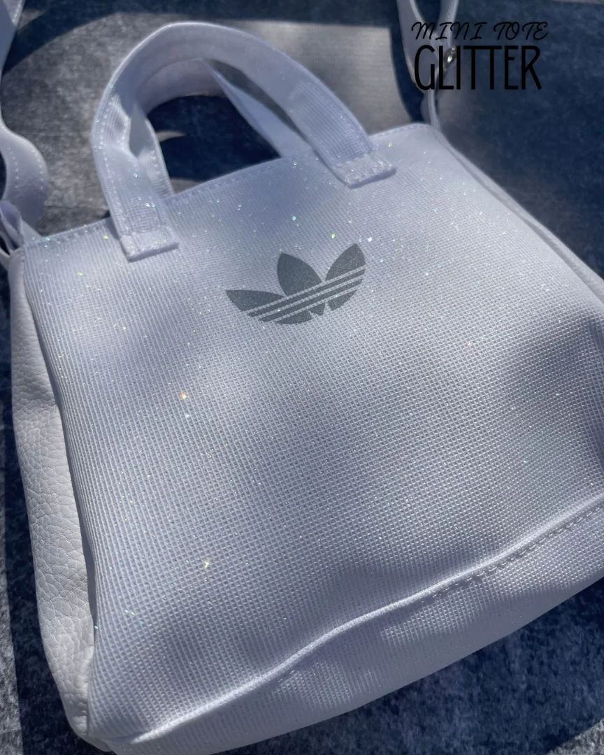 Cartera Adi Mini Tote Glitter Blanco - MINI%20TOTE%20BLANCO%20GLITTER%20(2).jpg