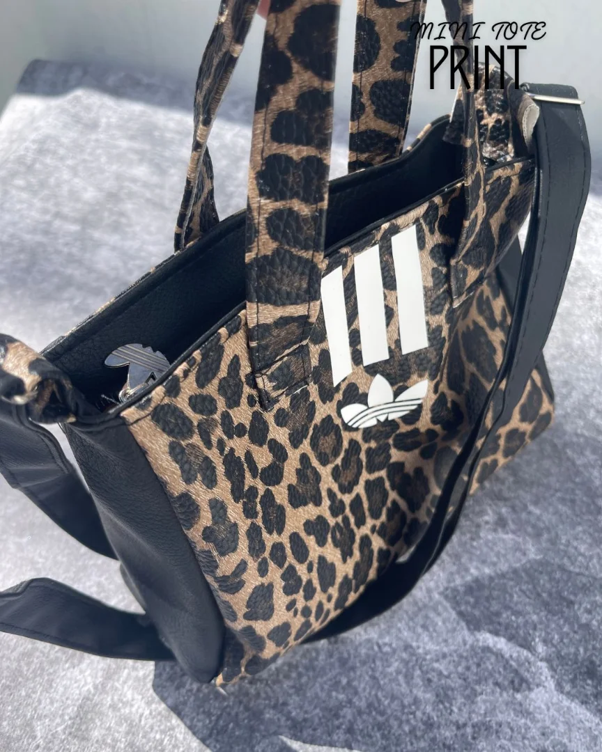 Cartera Adi Mini Tote Print - MINI%20TOTE%20PRINT%20(4).jpg