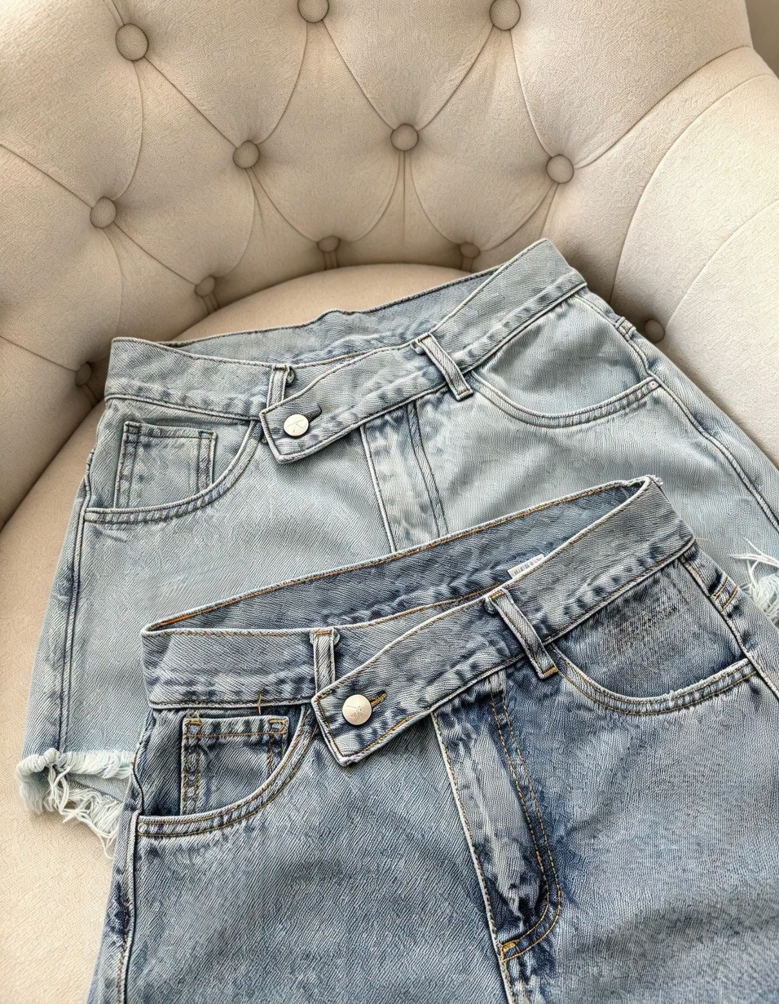 Short Desflecado con Cintura Cruzada - Imagen 2