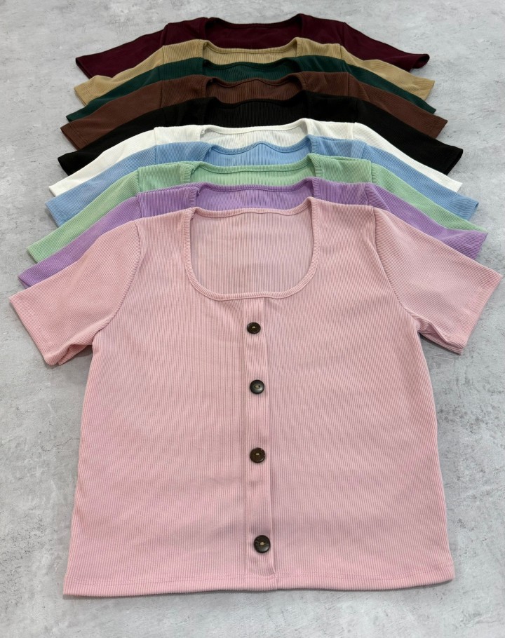 Remera con Boton - Imagen 2
