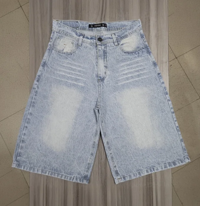 Bermuda Baggy Liso Celeste Nevado