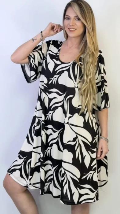 130 Cm de Busto  Tela Slinky Evace