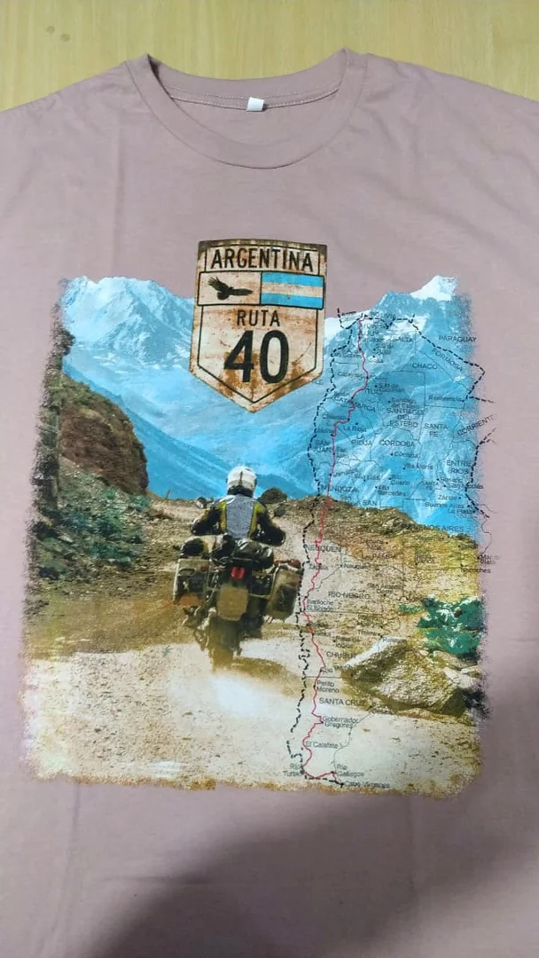 Ruta 40 con Moto - Alma Mía | Remeras con Estilo y Personalidad - Imagen%20de%20ChatGPT%2022%20oct%202026%2C%2003_38_47%20p.m.jpg