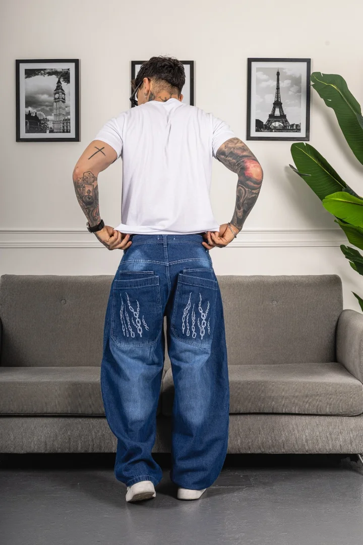 Jeans Baggy de Hombre ( Bordado y Doble Bolsillo) - Imagen 4