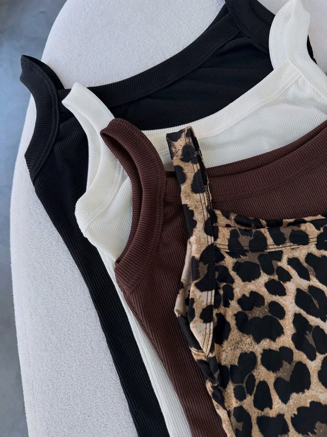 Musculosa Gloria - Imagen 3