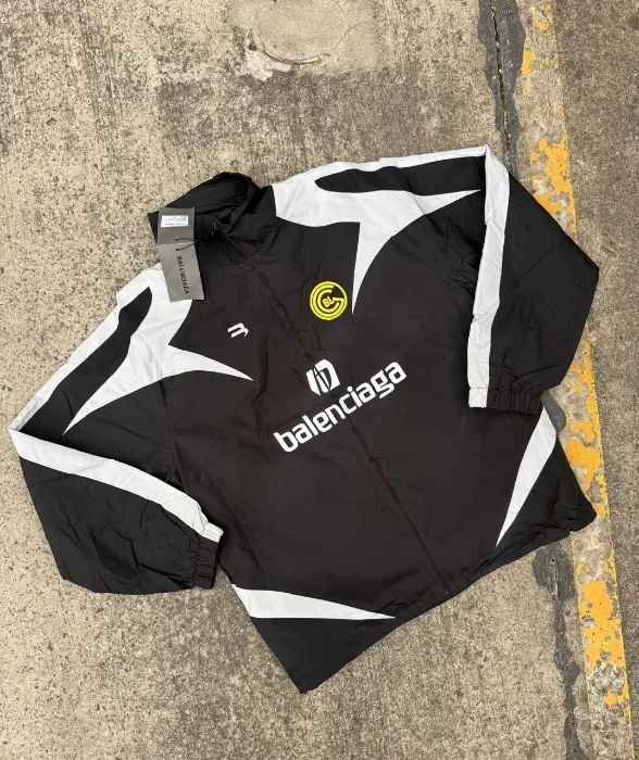 Campera Valenciaga
