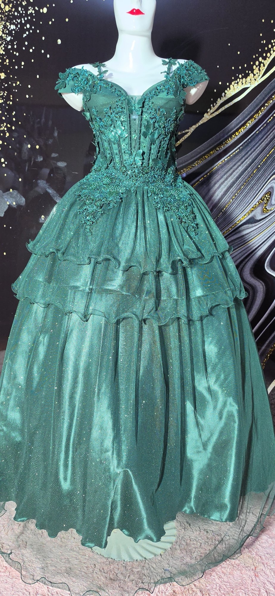 Vestido de 15 Años de 3 Piezas en Verde - Imagen 2