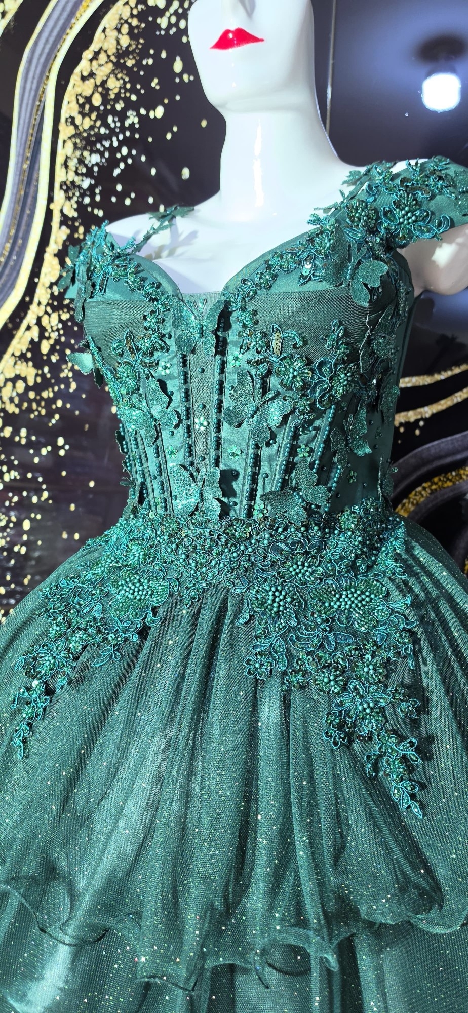 Vestido de 15 Años de 3 Piezas en Verde - Imagen 4