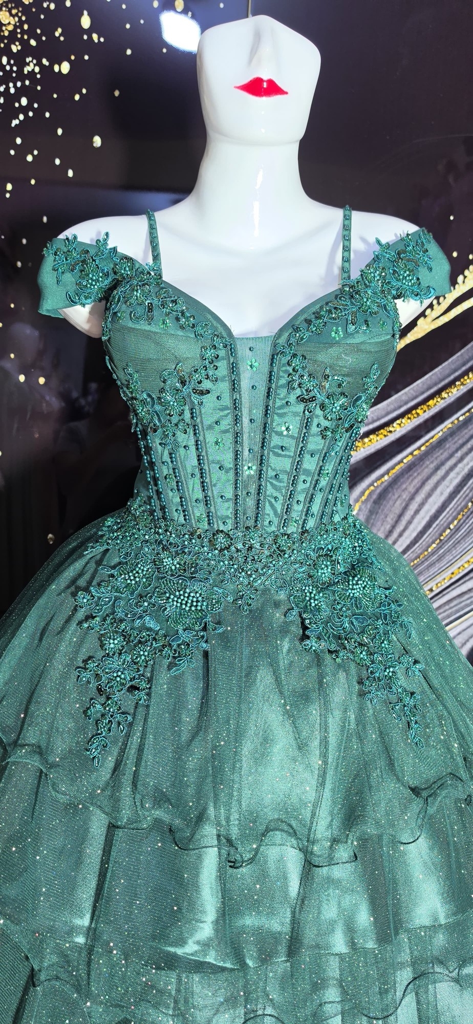 Vestido de 15 Años de 3 Piezas en Verde - Imagen 5