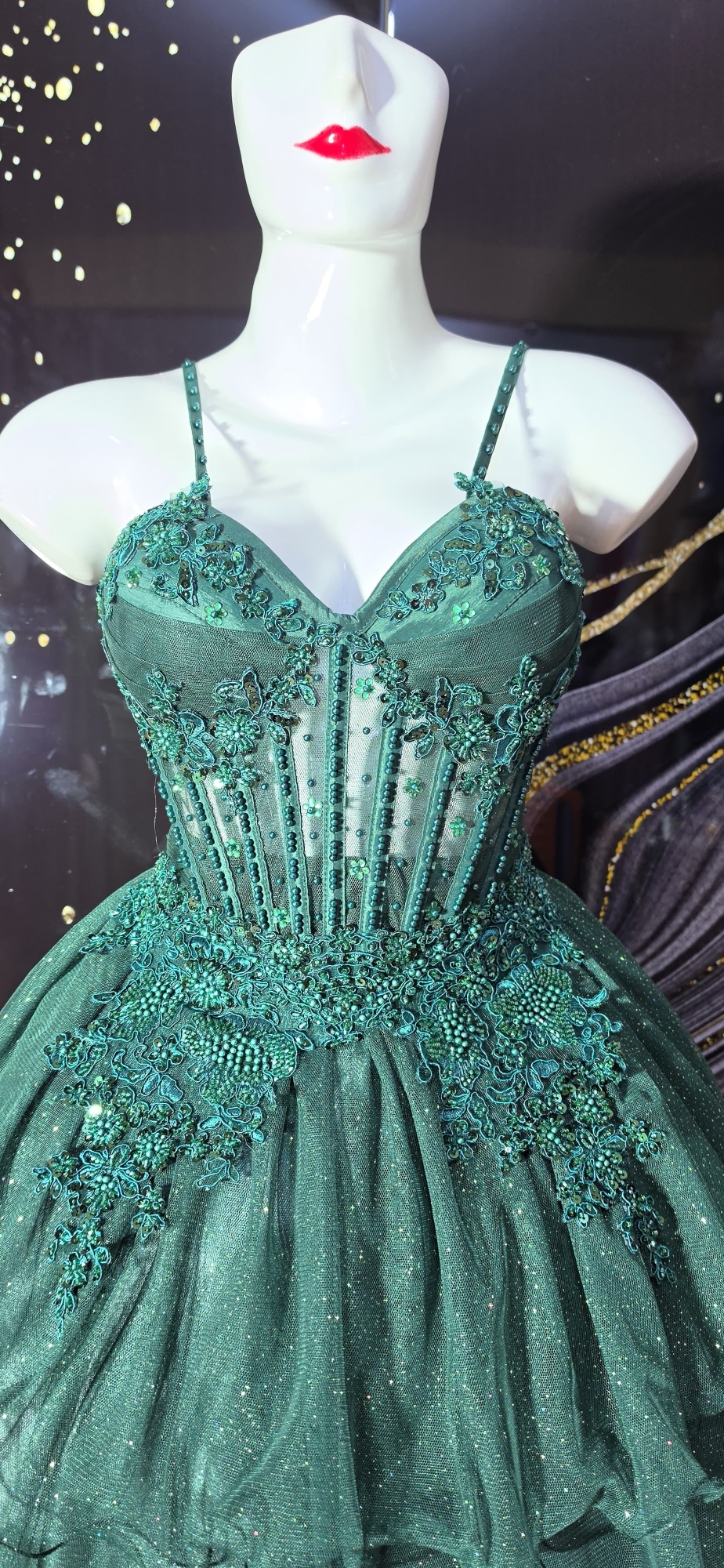 Vestido de 15 Años de 3 Piezas en Verde - Imagen 6