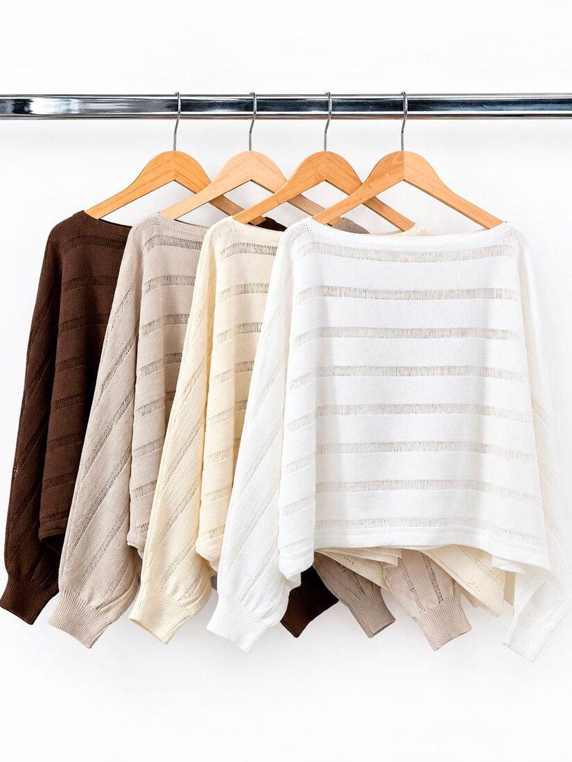 Suéter de Hilo Liviano Calado Oversize con Cuello Bote. - 8686.jpg