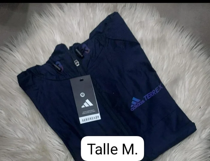 Campera Rompeviento Ad