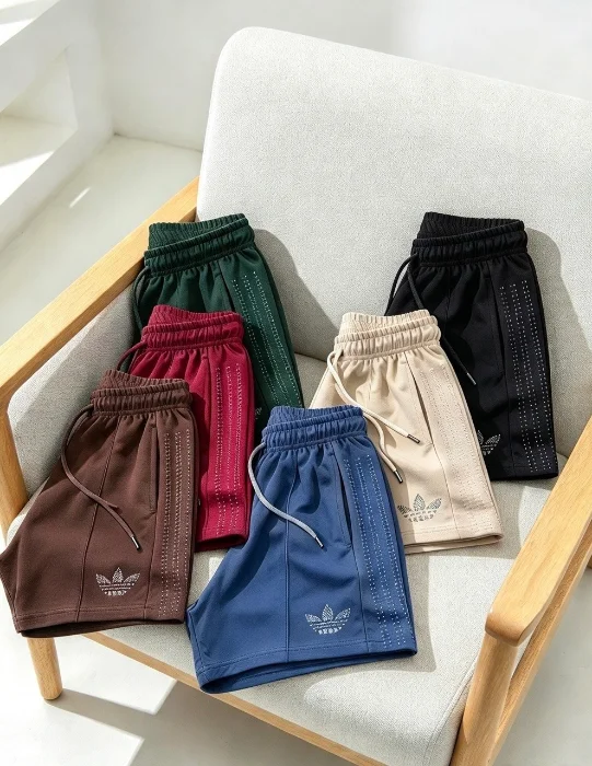 Short Adi Brillitos