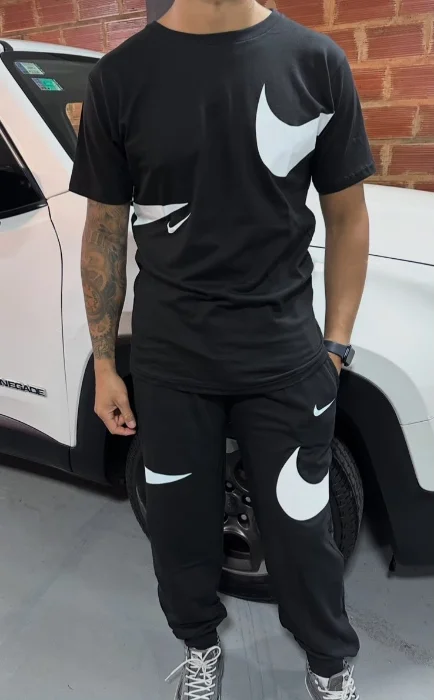 Conjunto Largo con Remera Varias Marcas