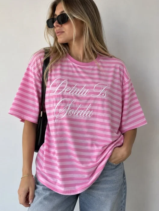 Remera Delulu