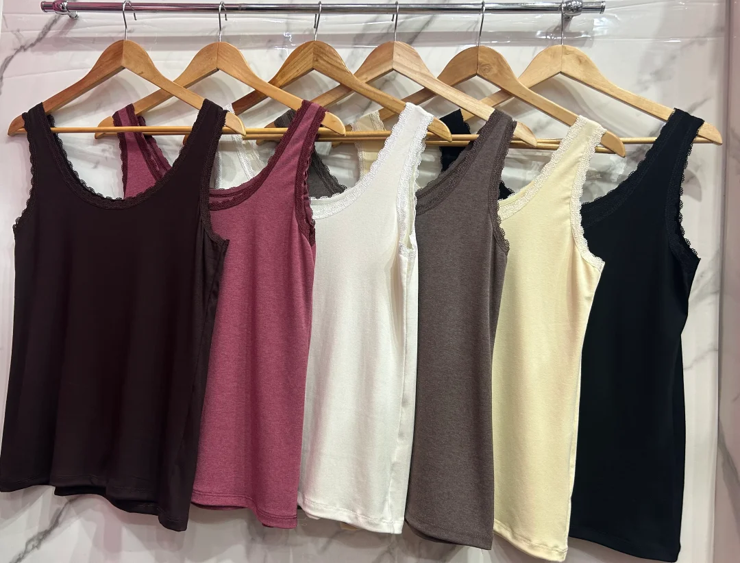 Musculosa con Puntilla - IMG_6793.jpeg