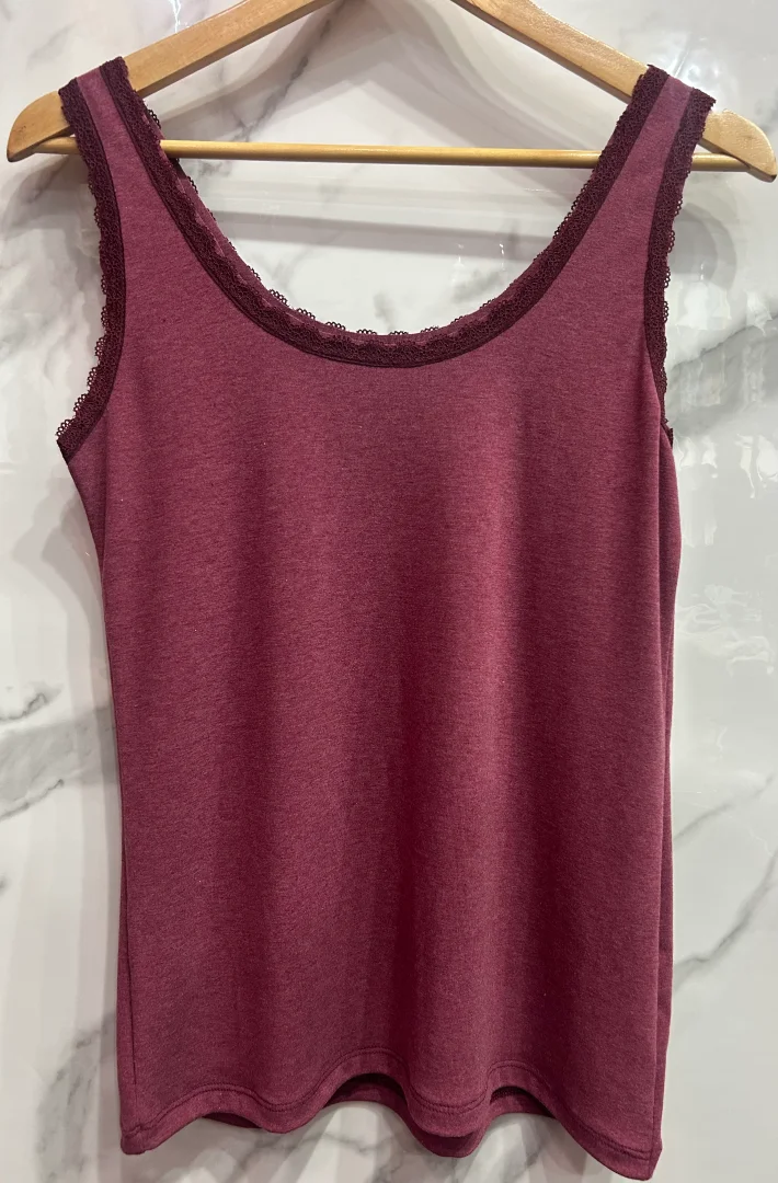 Musculosa con Puntilla - IMG_6800.jpeg