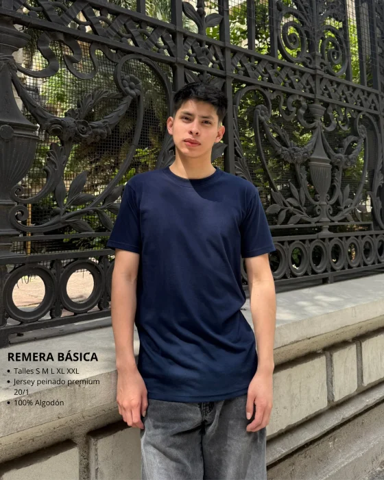Remera Azul Marino