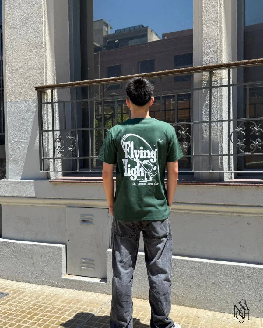 Remera Flying High - Disen%CC%83o%20sin%20ti%CC%81tulo.png