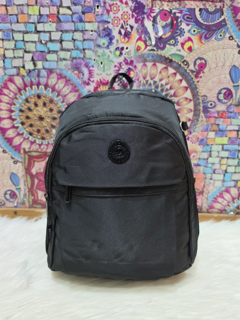 Nueva Mochila Morral de Tela Impermeable con Variedad de Compartimientos - Imagen 4