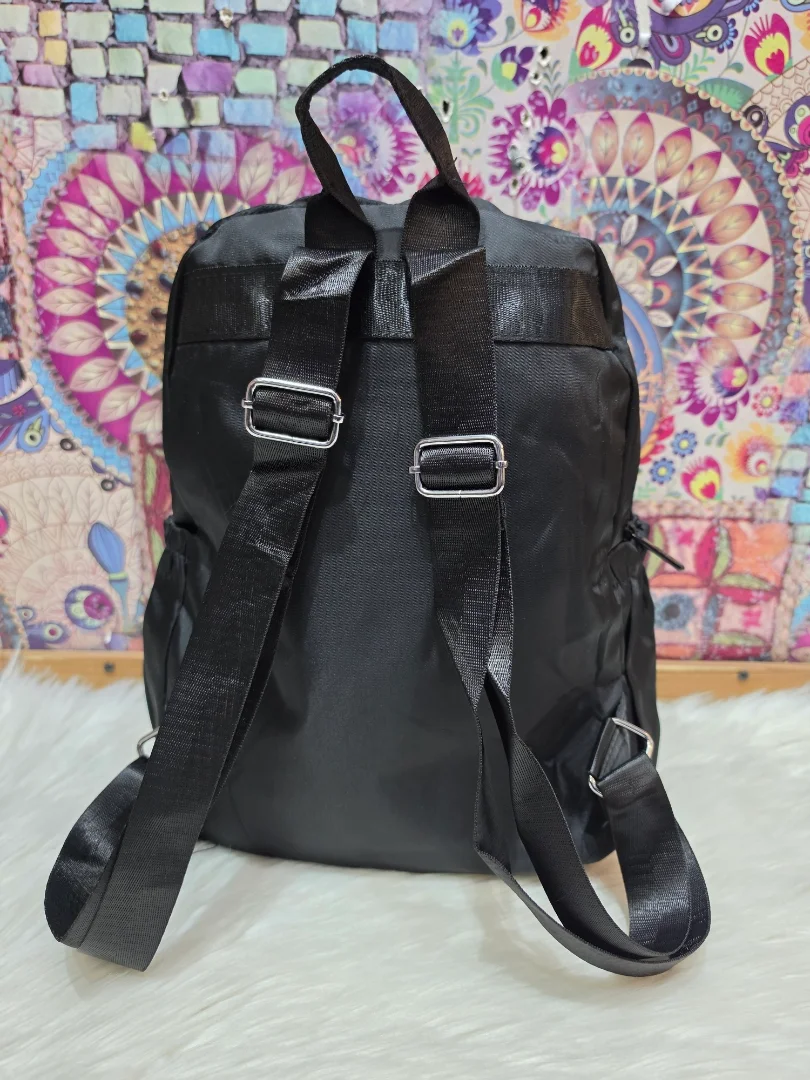 Nueva Mochila Morral de Tela Impermeable con Variedad de Compartimientos - Imagen 6