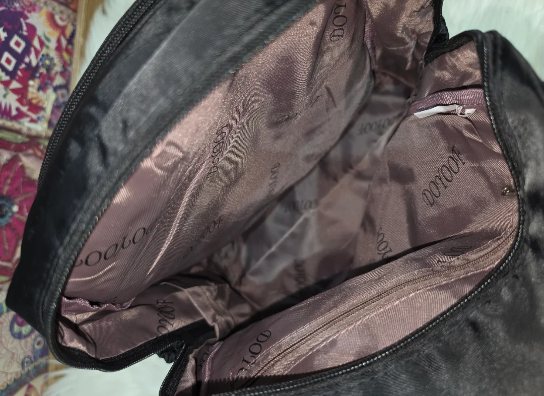 Nueva Mochila Morral de Tela Impermeable con Variedad de Compartimientos - Imagen 7
