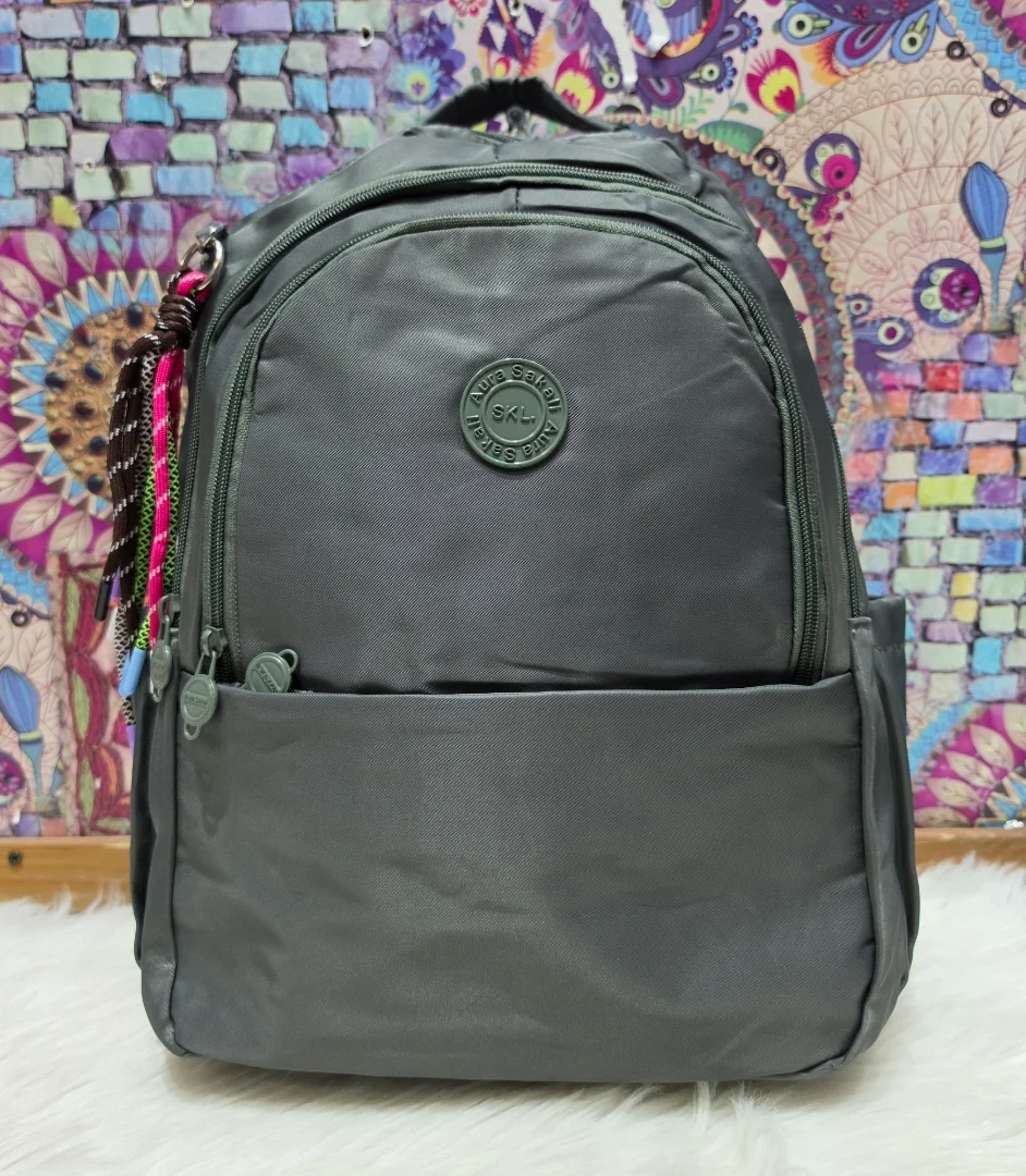 Nueva Mochila Morral de Tela Impermeable con Variedad de Compartimientos - Imagen 1