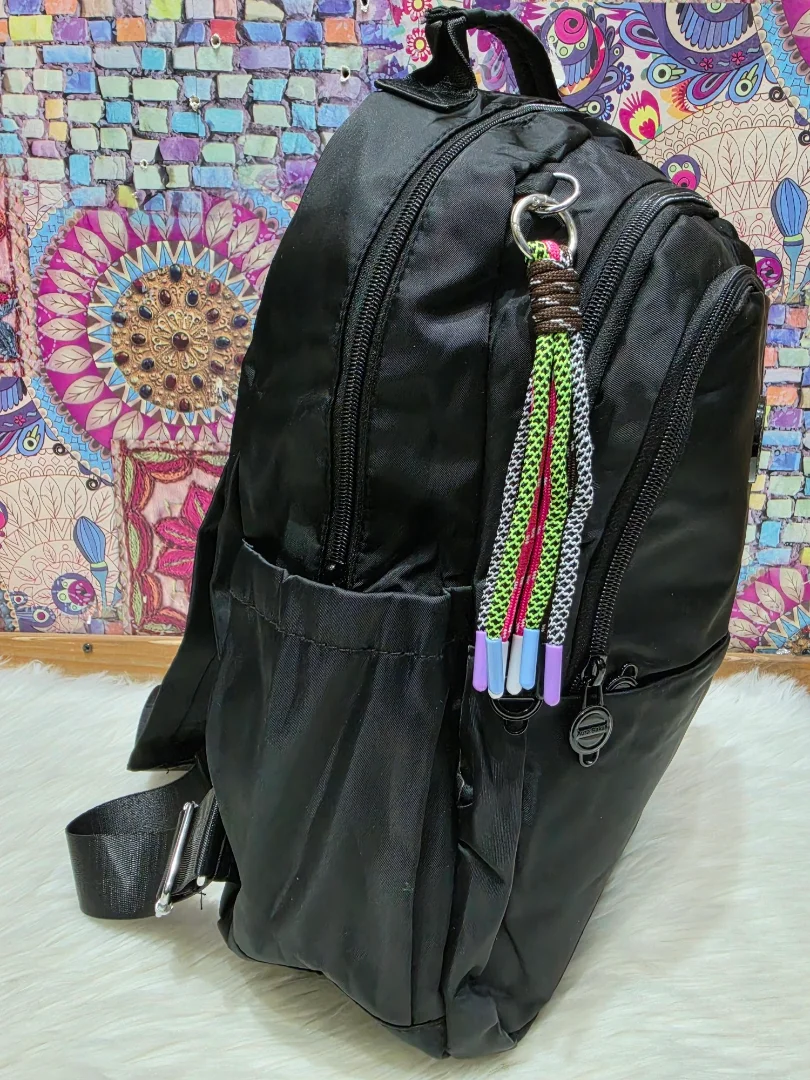 Nueva Mochila Morral de Tela Impermeable con Variedad de Compartimientos - Imagen 5