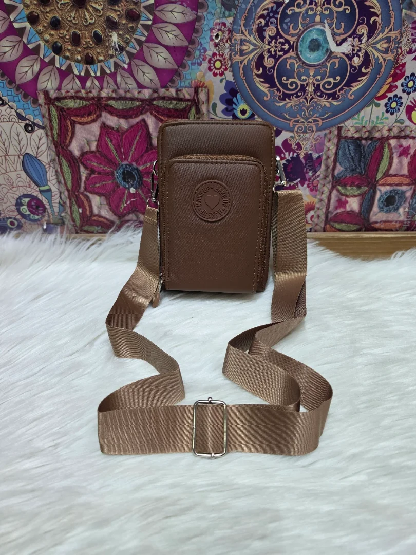 Porta Celular de Cuero Pu Excelente Calidad con Tira Larga Regulable y Desmontable - Imagen 3