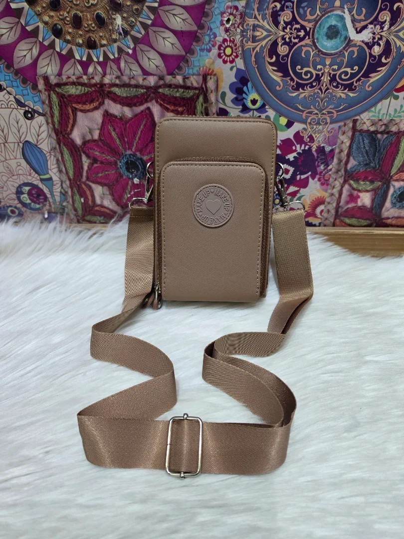 Porta Celular de Cuero Pu Excelente Calidad con Tira Larga Regulable y Desmontable - Imagen 4