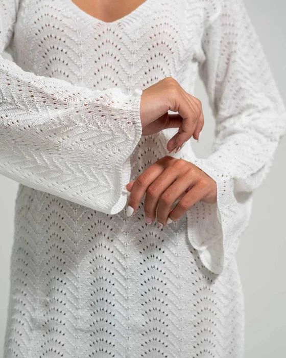  Vestido Mini Tejido Calado con Mangas Campana