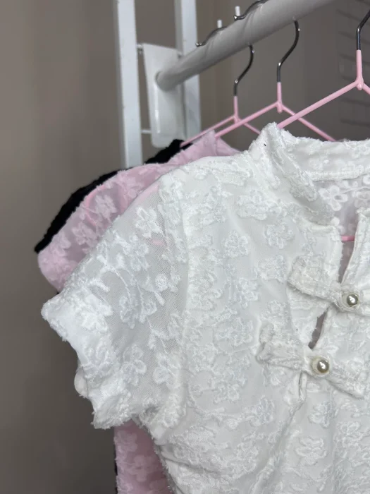 Remera de Nena Cuello Chino con Botones