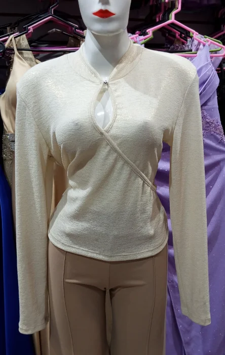 Remera Manga Larga  Cuello Chino