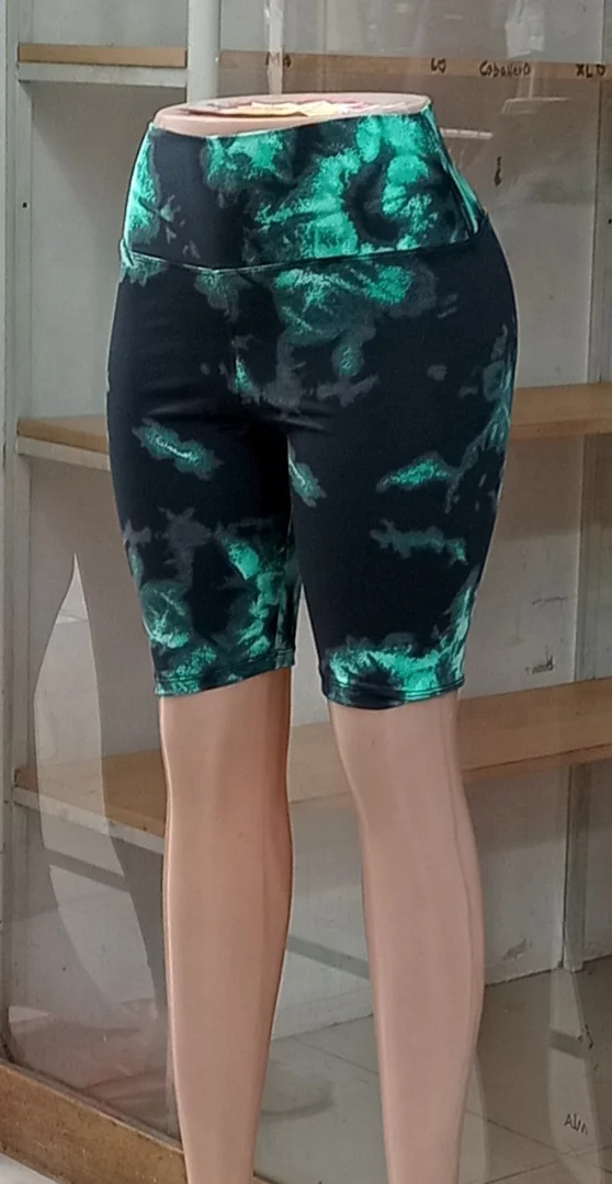 Biker Lycra Negro y Estampados - Imagen 2